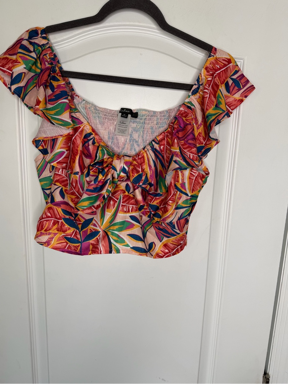 Lulu's Splendid Sight Pink Multicolor Tropical Ruffle Crop Top. Size M